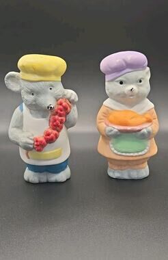Vintage 1992 Enesco Mouse & Cat Chef Salt & Pepper Shakers